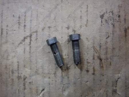 Винт регулиров.б/гай [66-1007075-02]